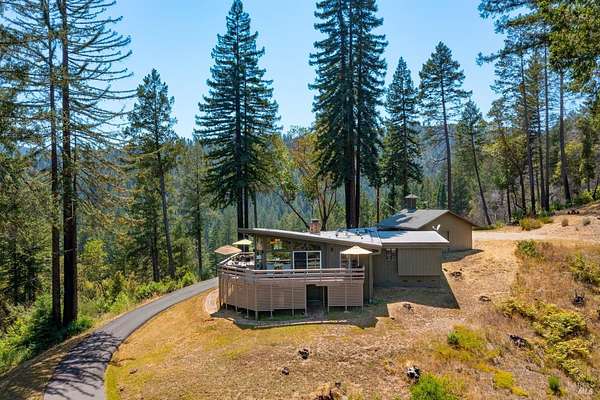 48.7 Acres of Land with Home for Sale in Healdsburg, California