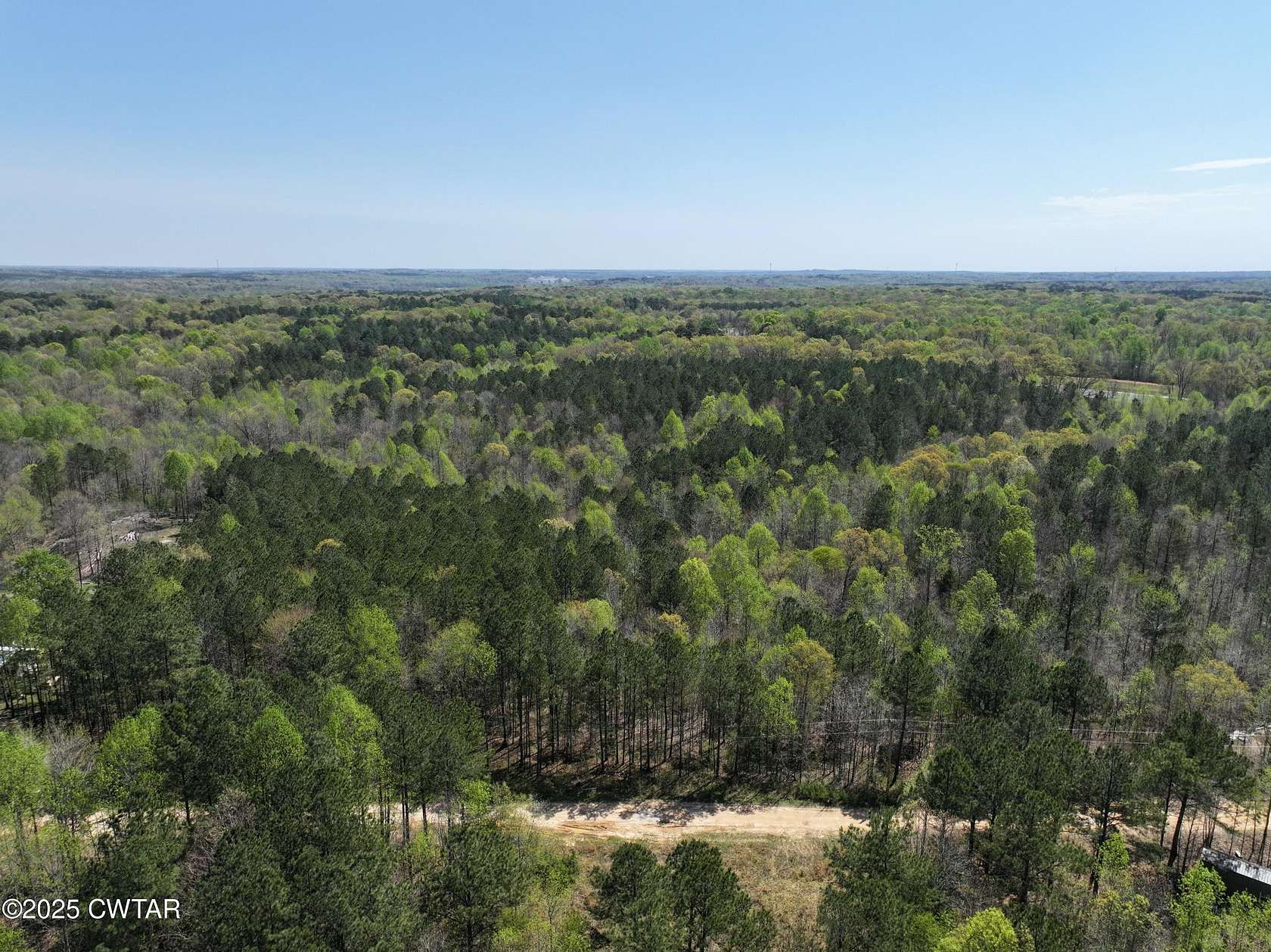 10 Acres of Land for Sale in Huntingdon, Tennessee