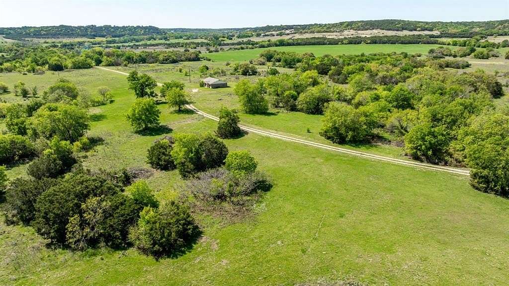 191 Acres of Land with Home for Sale in Meridian, Texas