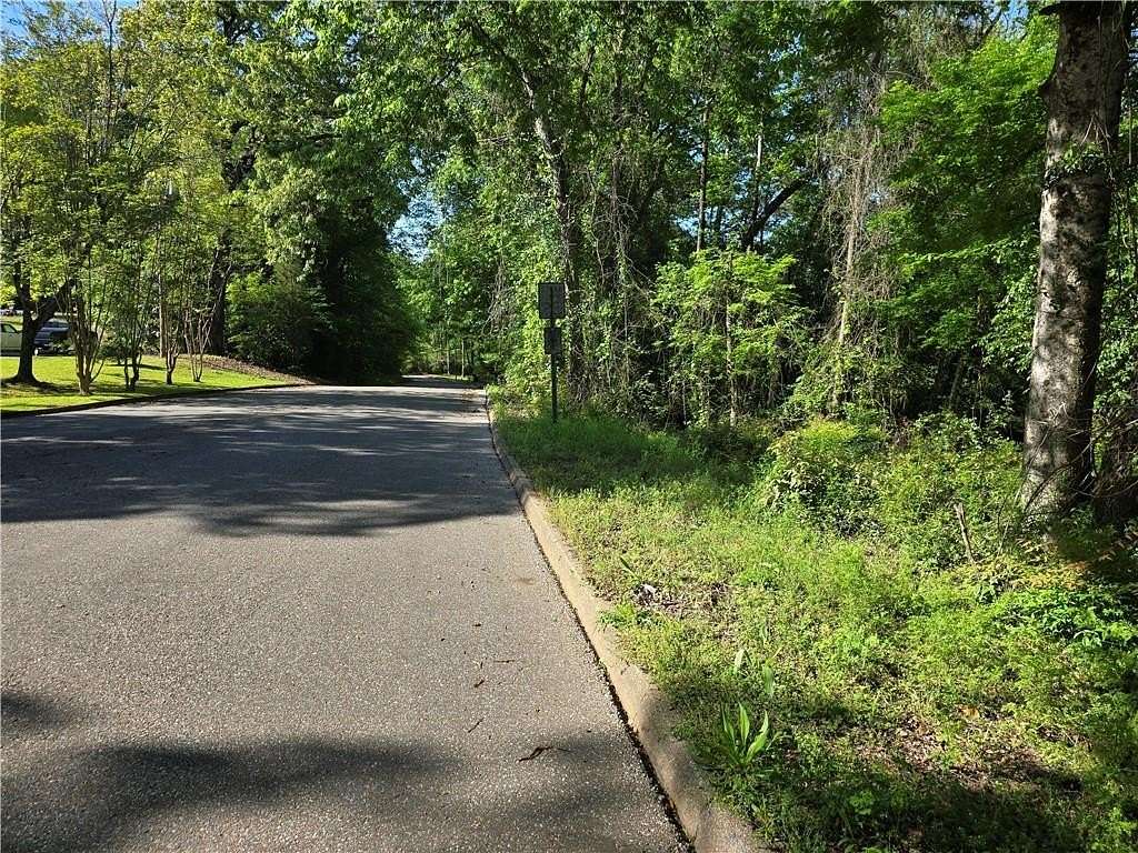 0.9 Acres of Residential Land for Sale in Eufaula, Alabama