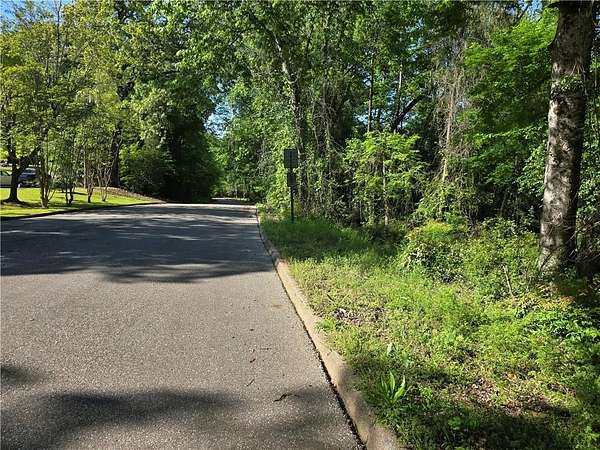 0.9 Acres of Residential Land for Sale in Eufaula, Alabama