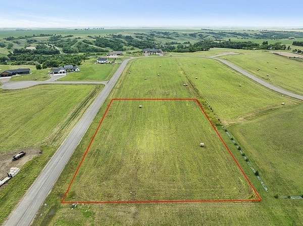 2 Acres of Residential Land for Sale in Minot, North Dakota