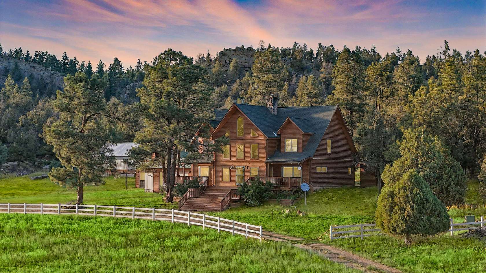 221 Acres of Land with Home for Sale in Aguilar, Colorado