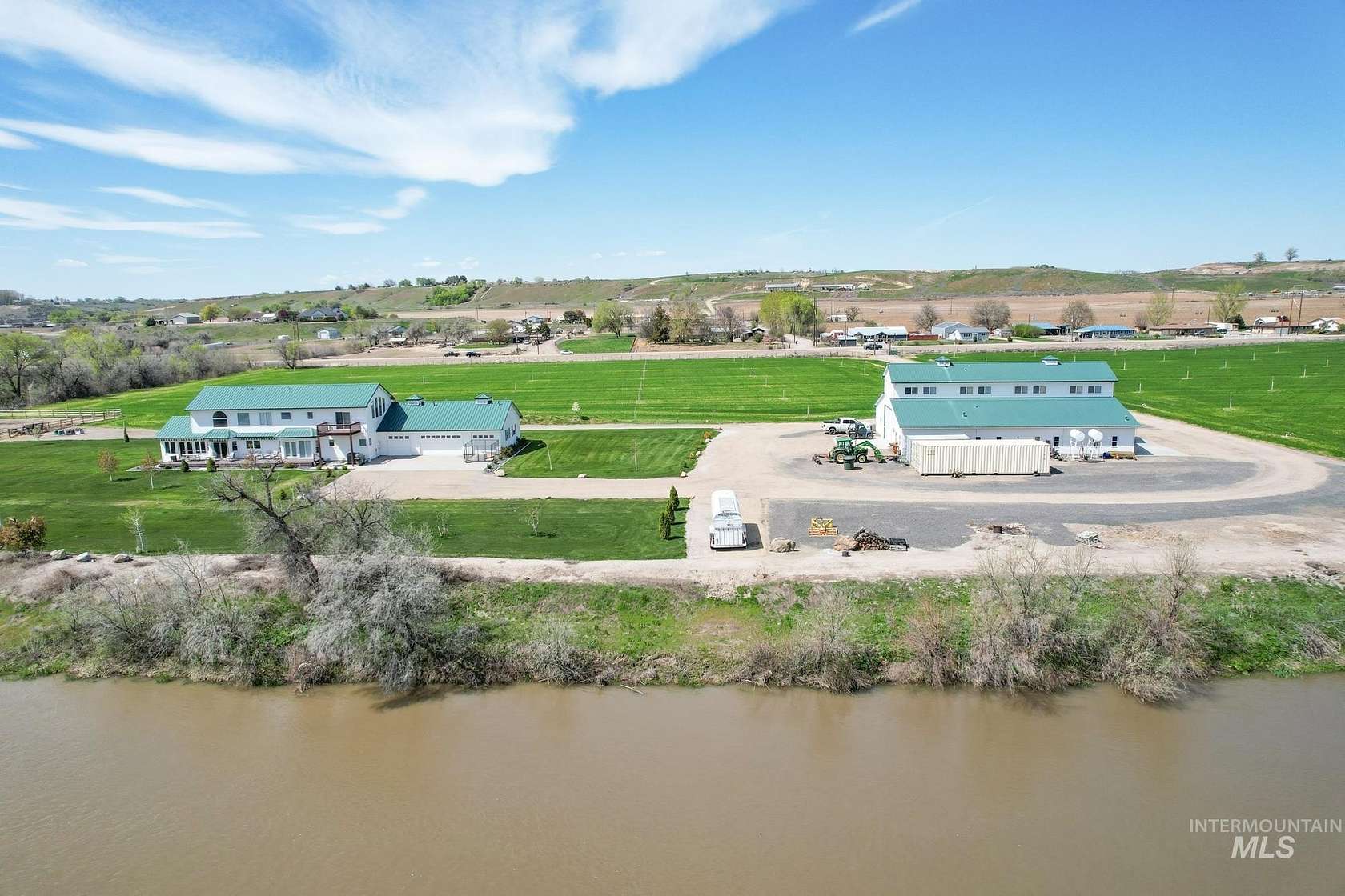 10.4 Acres of Land with Home for Sale in Ontario, Oregon