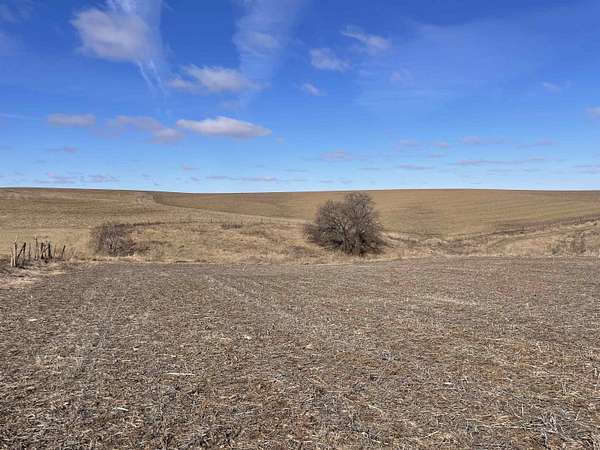 30.1 Acres of Land for Sale in Dubuque, Iowa