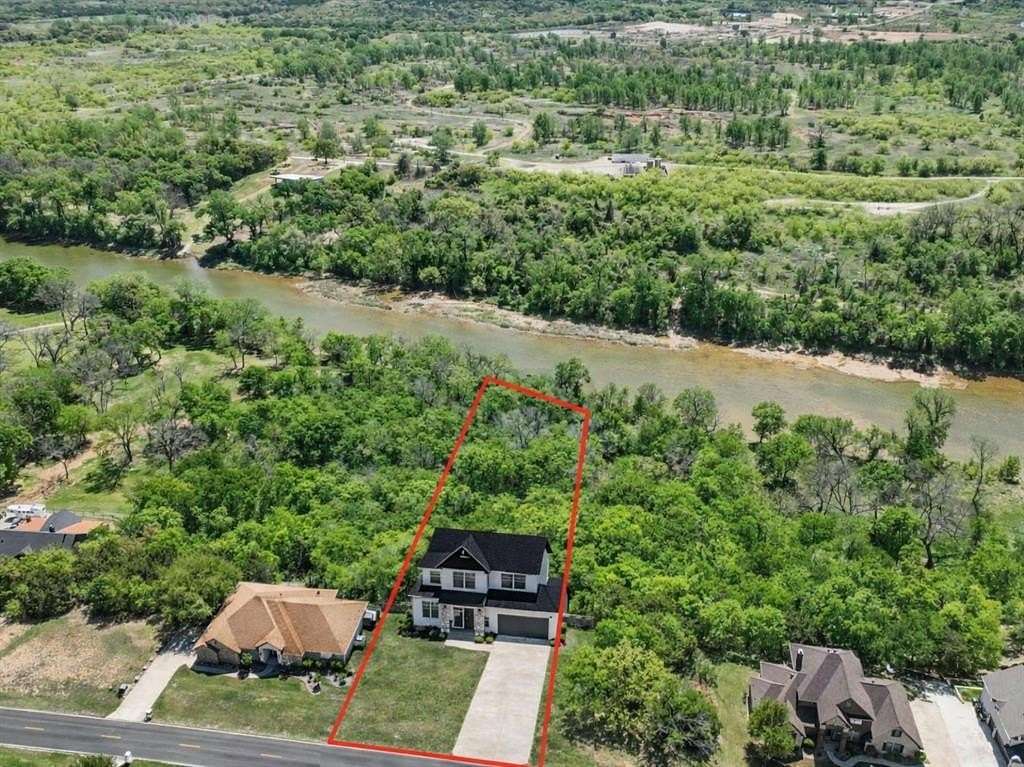 0.75 Acres of Residential Land for Sale in Granbury, Texas