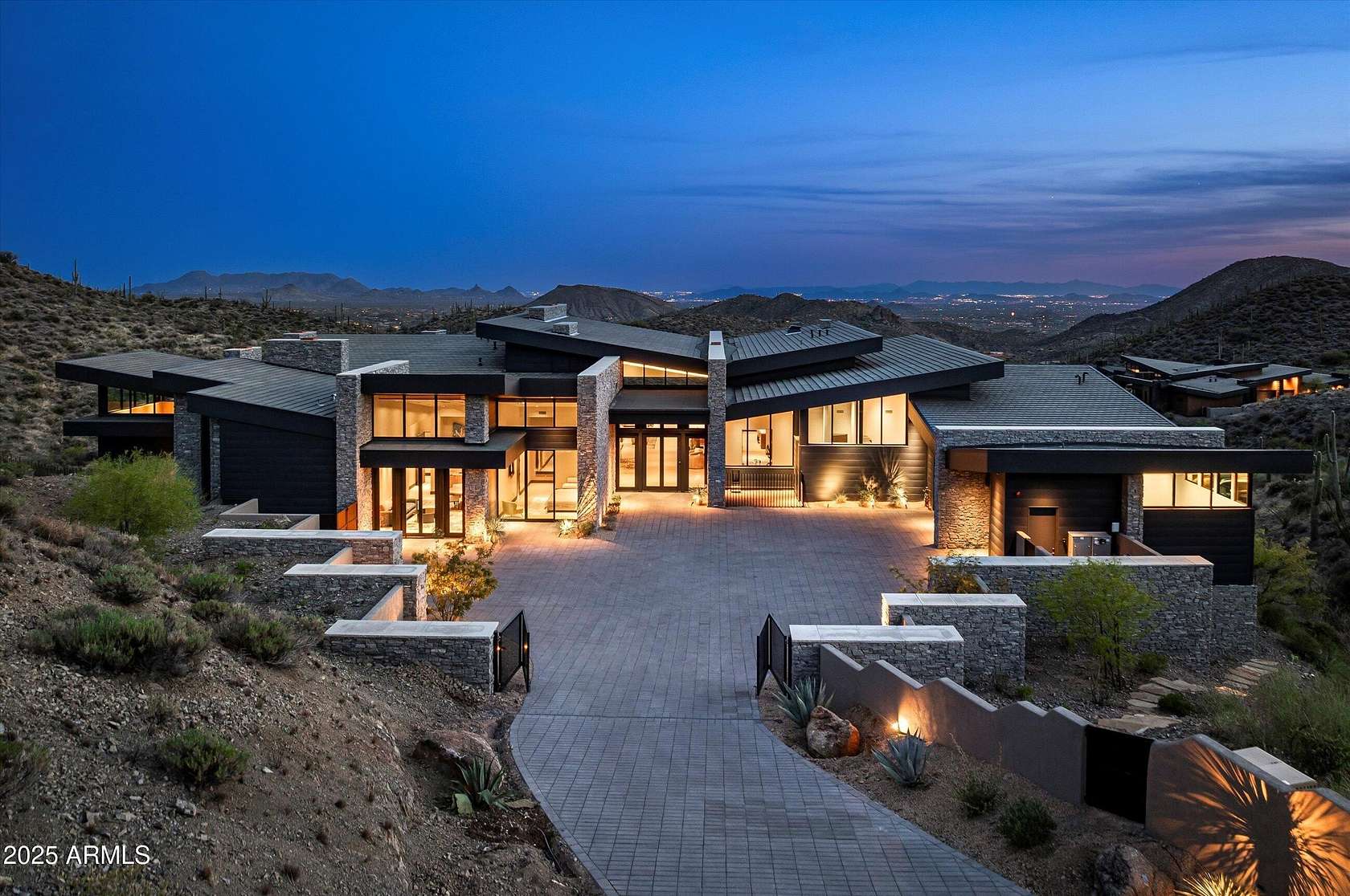 4.7 Acres of Land with Home for Sale in Scottsdale, Arizona