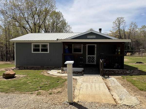 4 Acres of Residential Land with Home for Sale in Salem, Arkansas
