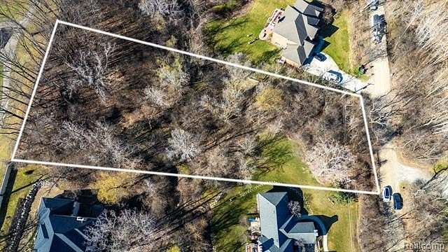 1.2 Acres of Residential Land for Sale in Farmington Hills, Michigan