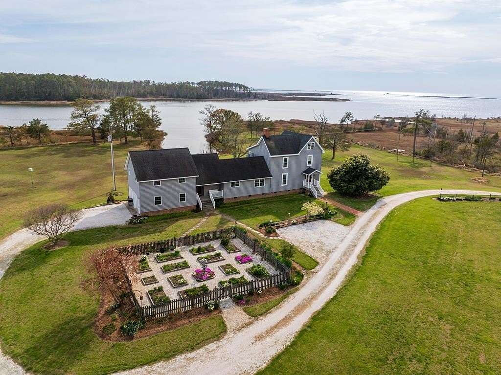 39 Acres of Agricultural Land with Home for Sale in Onancock, Virginia