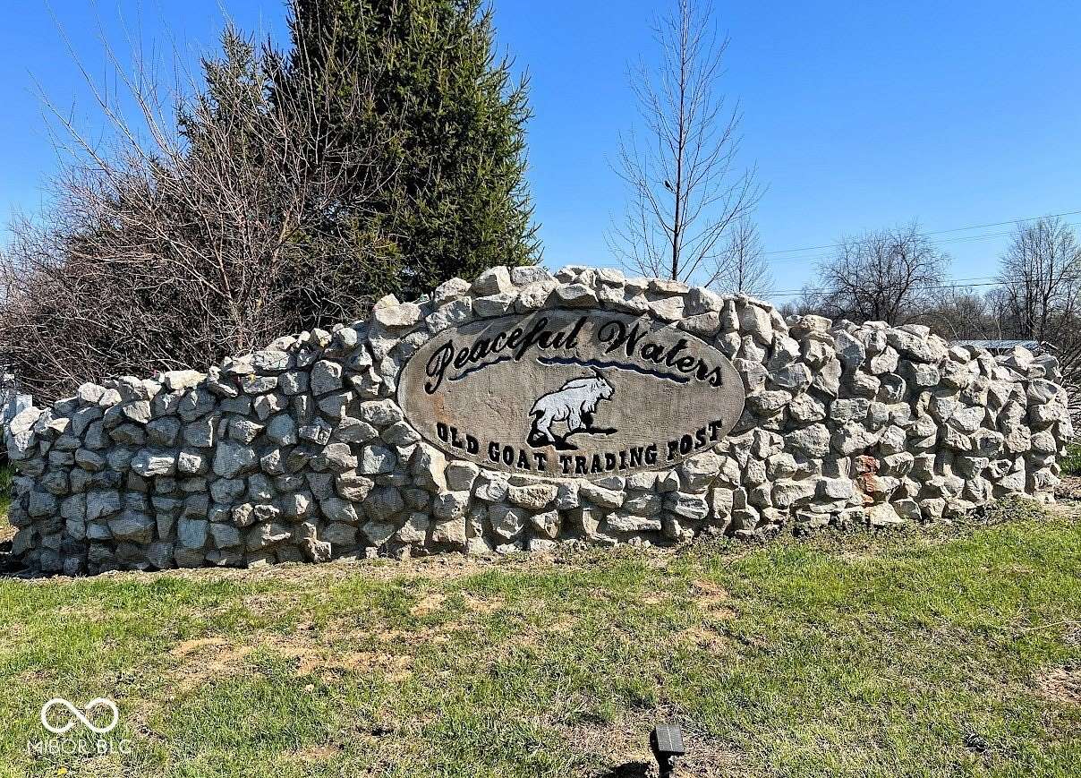 64.6 Acres of Recreational Land with Home for Sale in Bloomingdale, Indiana