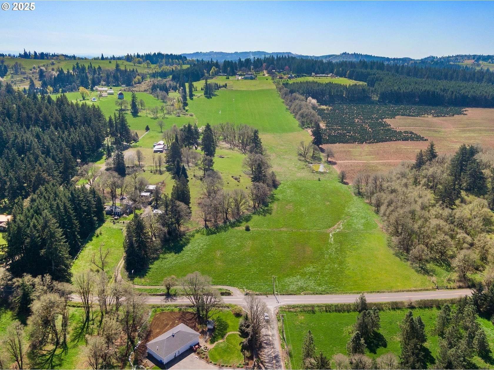 10.3 Acres of Land with Home for Sale in Salem, Oregon