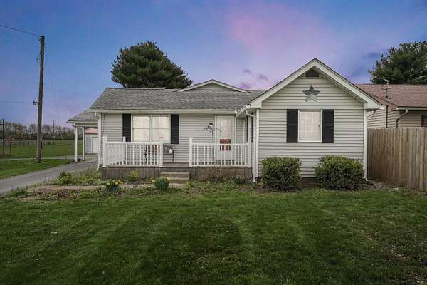 2 Acres of Residential Land with Home for Auction in Circleville, Ohio