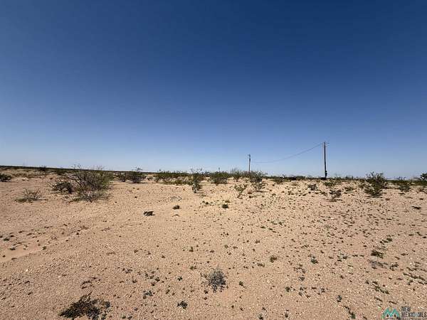 25 Acres of Land for Sale in Hagerman, New Mexico