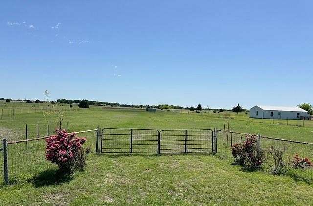5 Acres of Residential Land for Sale in Waxahachie, Texas