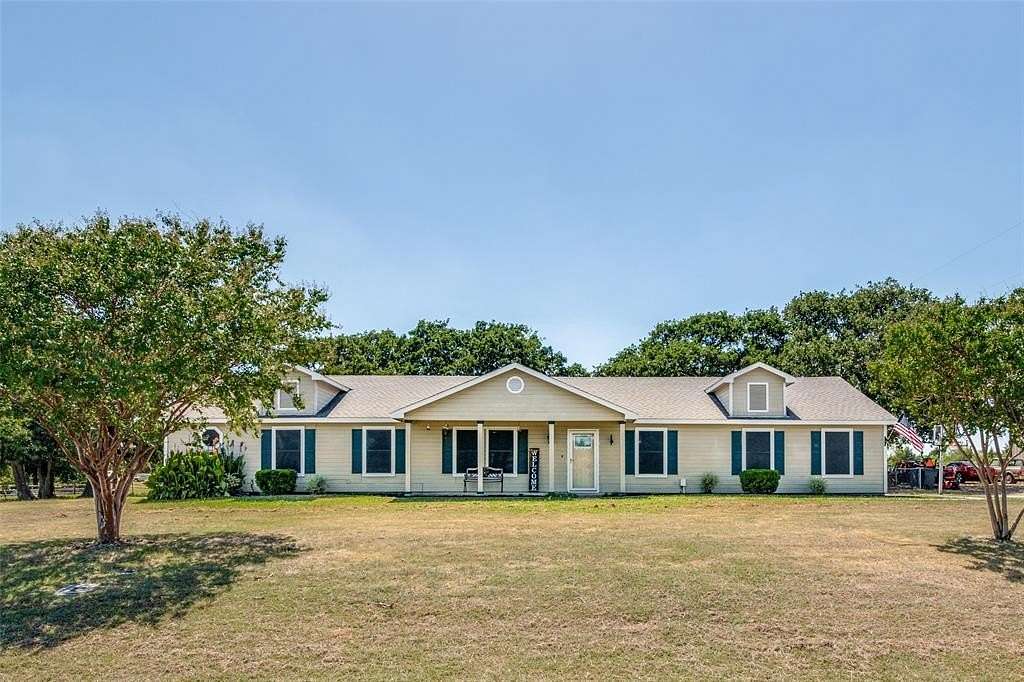 2.26 Acres of Residential Land with Home for Sale in Royse City, Texas