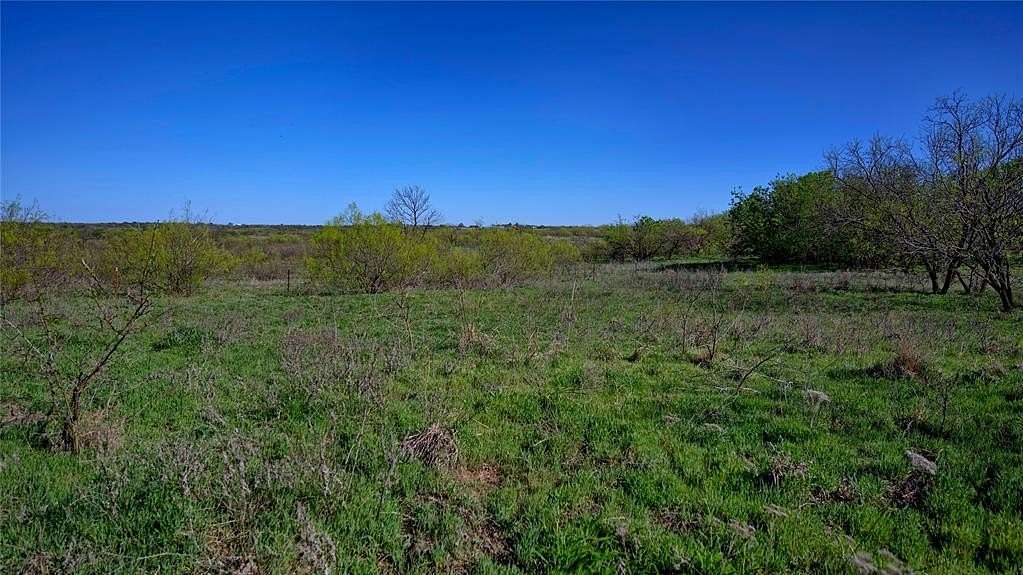 5.32 Acres of Land for Sale in Ringgold, Texas
