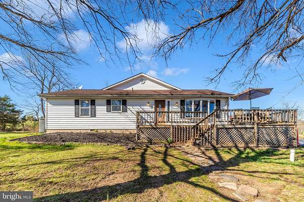 15.5 Acres of Land with Home for Sale in Emmitsburg, Maryland