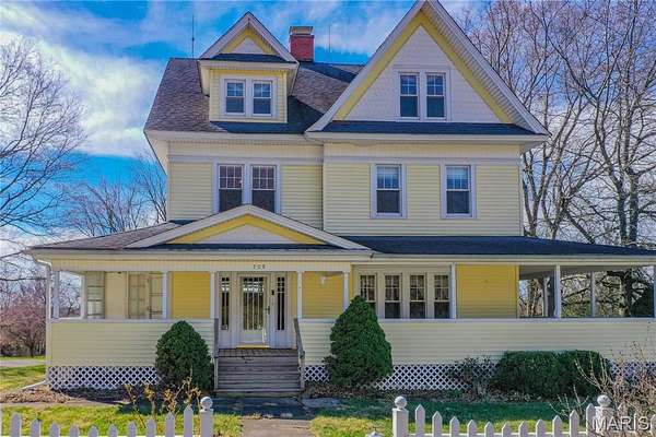 8.75 Acres of Land with Home for Sale in Fillmore, Illinois