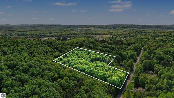 4.62 Acres of Residential Land for Sale in Benzonia, Michigan