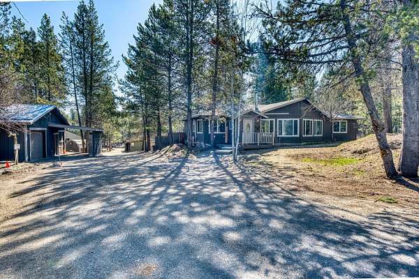 3.5 Acres of Residential Land with Home for Sale in La Pine, Oregon