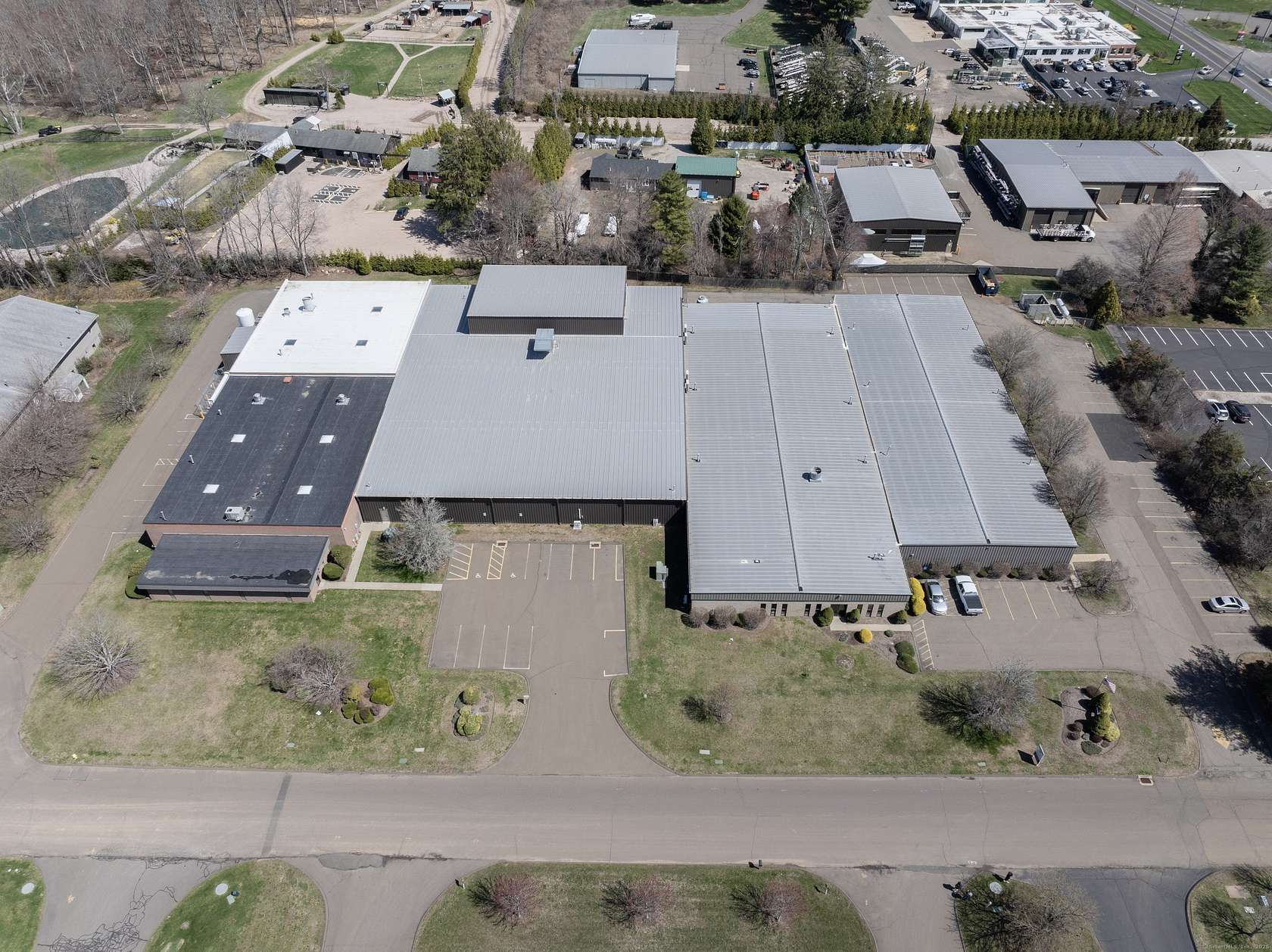 3.69 Acres of Improved Commercial Land for Sale in Branford, Connecticut