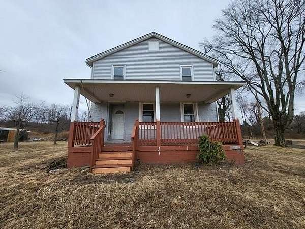 2.34 Acres of Residential Land with Home for Sale in Marlboro, New York