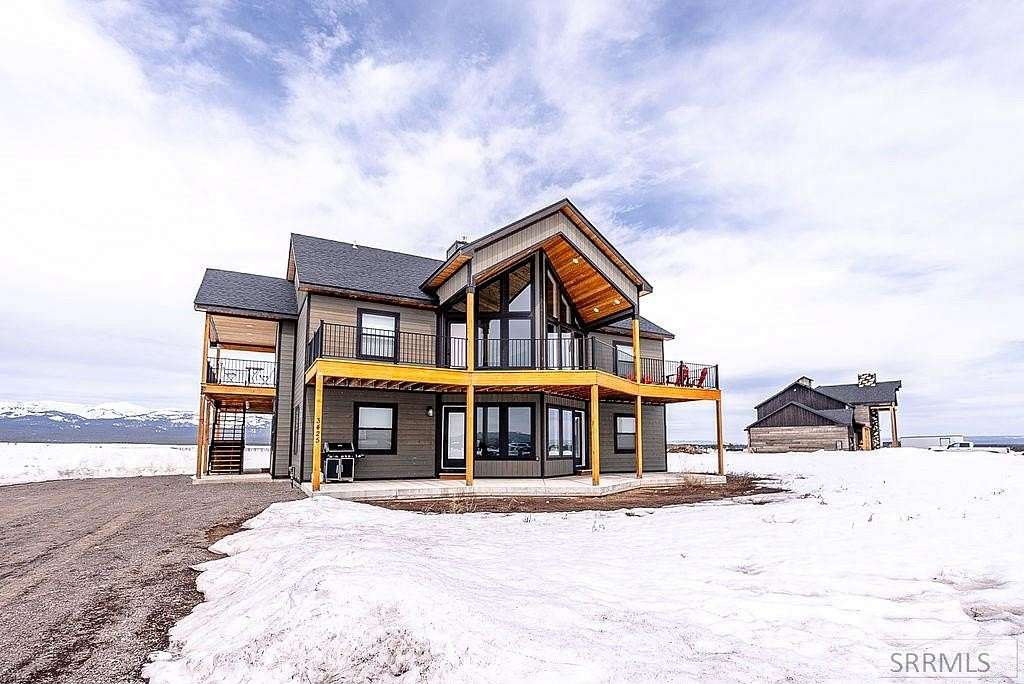 2 Acres of Residential Land with Home for Sale in Island Park, Idaho