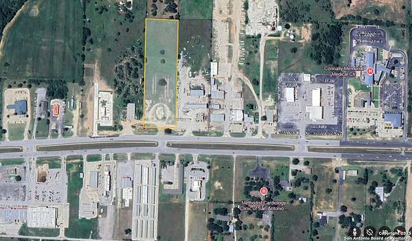2 Acres of Commercial Land for Sale in Floresville, Texas
