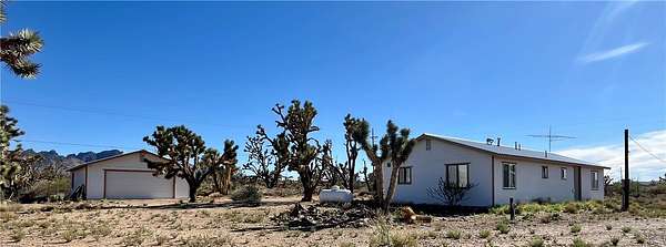 2.2 Acres of Residential Land with Home for Sale in Dolan Springs, Arizona