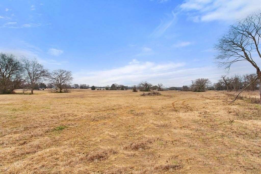 40.5 Acres of Land for Sale in Van, Texas