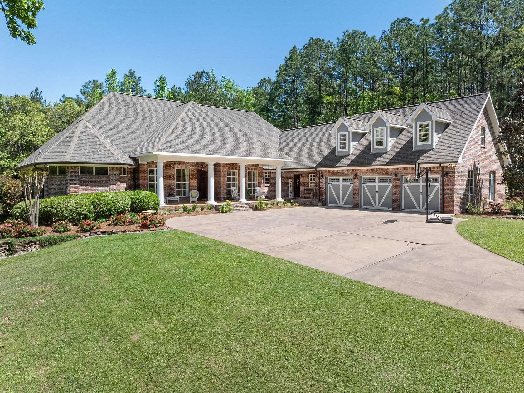 7.53 Acres of Residential Land with Home for Sale in Sumrall, Mississippi