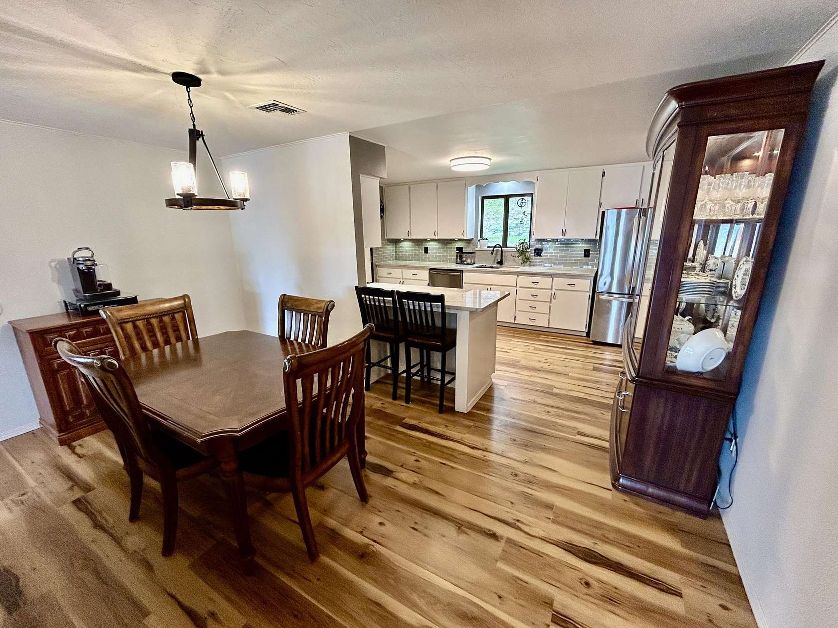 5 Acres of Land with Home for Sale in Medford, Oregon