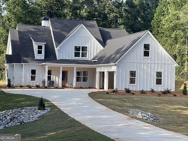 2.38 Acres of Residential Land with Home for Sale in Griffin, Georgia