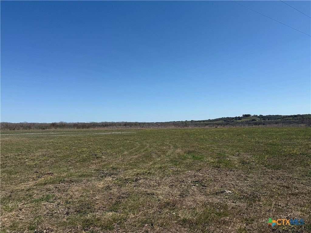 85.6 Acres of Land with Home for Sale in Kingsbury, Texas