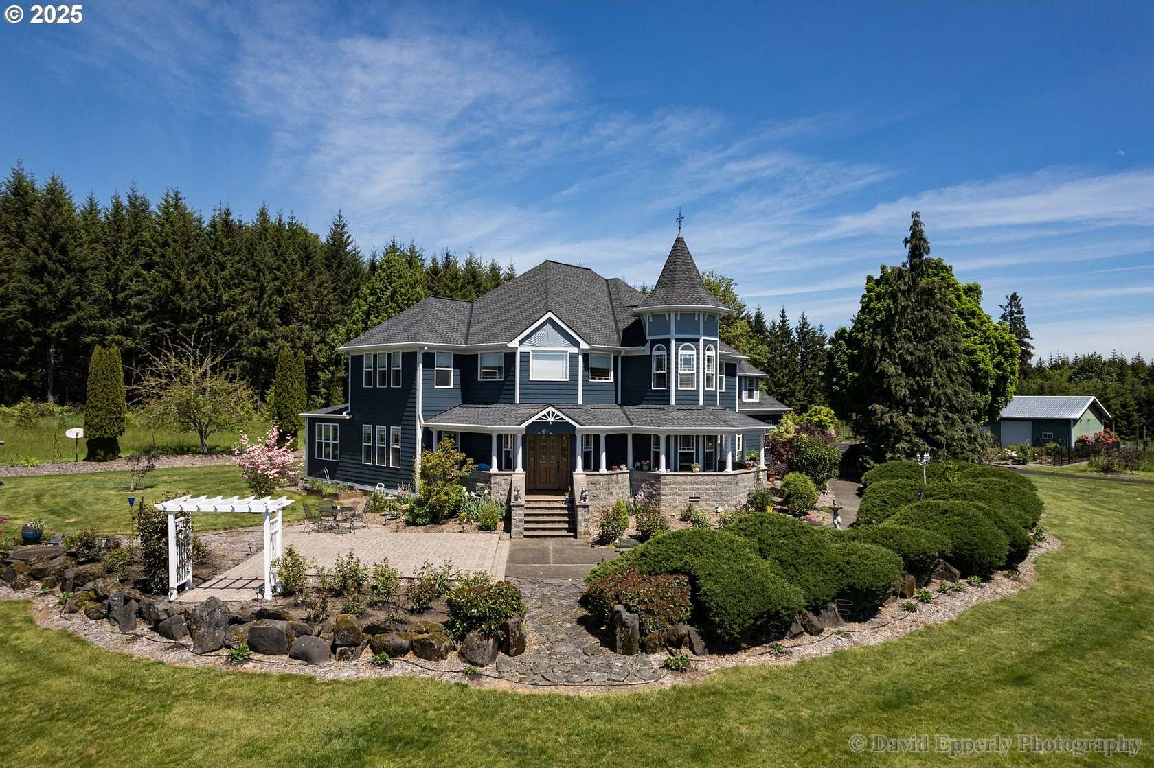 12 Acres of Land with Home for Sale in St. Helens, Oregon