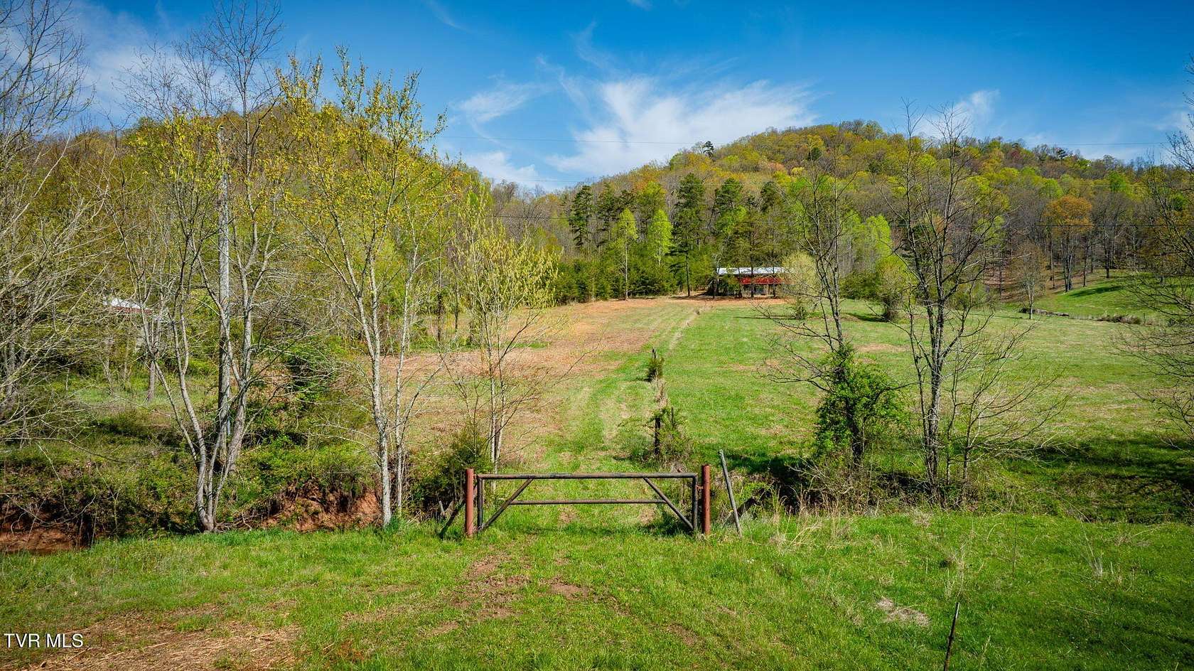 405 Acres of Land for Sale in Surgoinsville, Tennessee