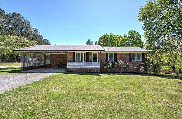 4 Acres of Residential Land with Home for Sale in Rydal, Georgia