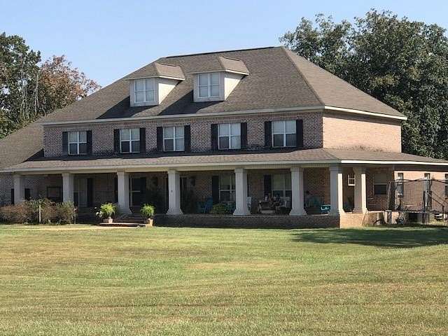 6 Acres of Residential Land with Home for Sale in Batesville, Mississippi