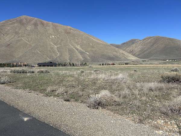 1 Acre of Land for Sale in Bellevue, Idaho