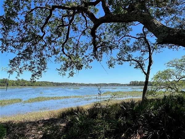 0.94 Acres of Residential Land for Sale in Bluffton, South Carolina