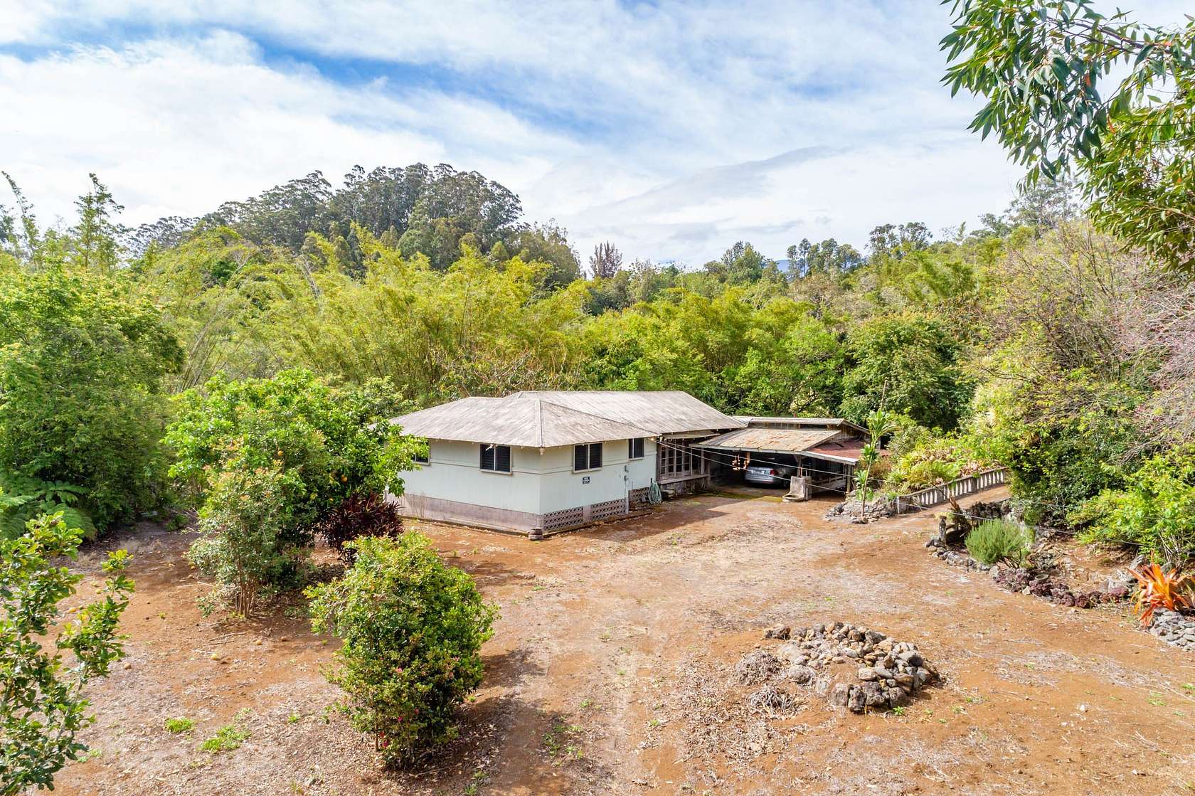 9.49 Acres of Land with Home for Sale in Honokaa, Hawaii