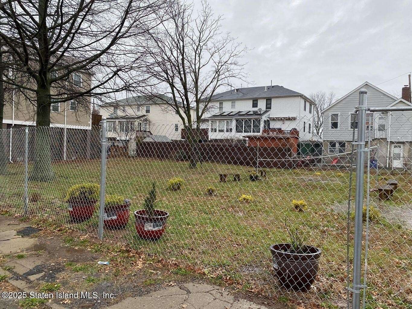 0.15 Acres of Residential Land for Sale in Staten Island, New York