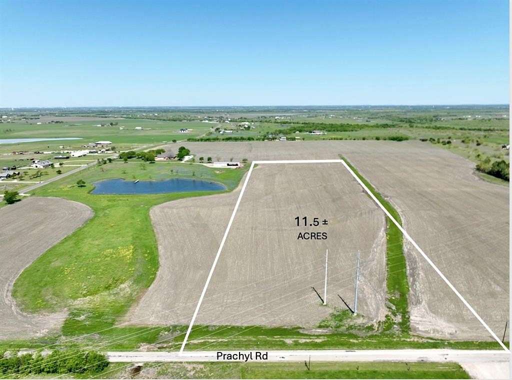 11.5 Acres of Agricultural Land for Sale in Ennis, Texas