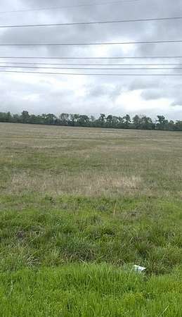 10.3 Acres of Land for Sale in Greenville, Texas