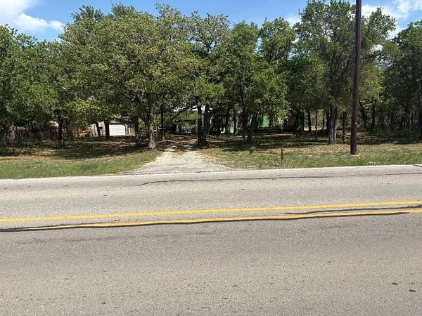 1 Acre of Land for Sale in Millsap, Texas