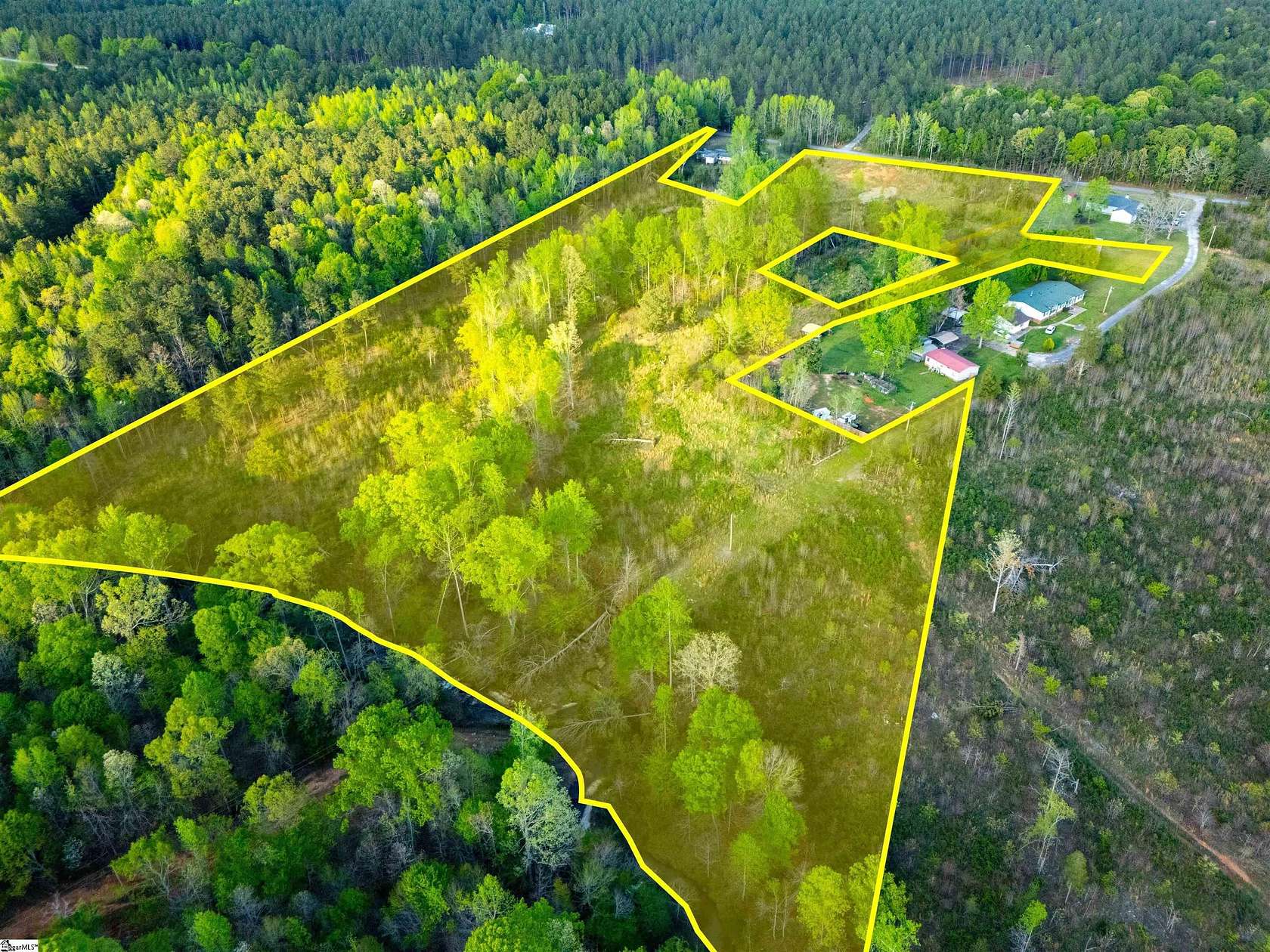 15.7 Acres of Land for Sale in Laurens, South Carolina