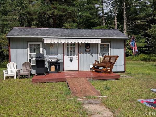 2.1 Acres of Residential Land with Home for Sale in Edwards, New York