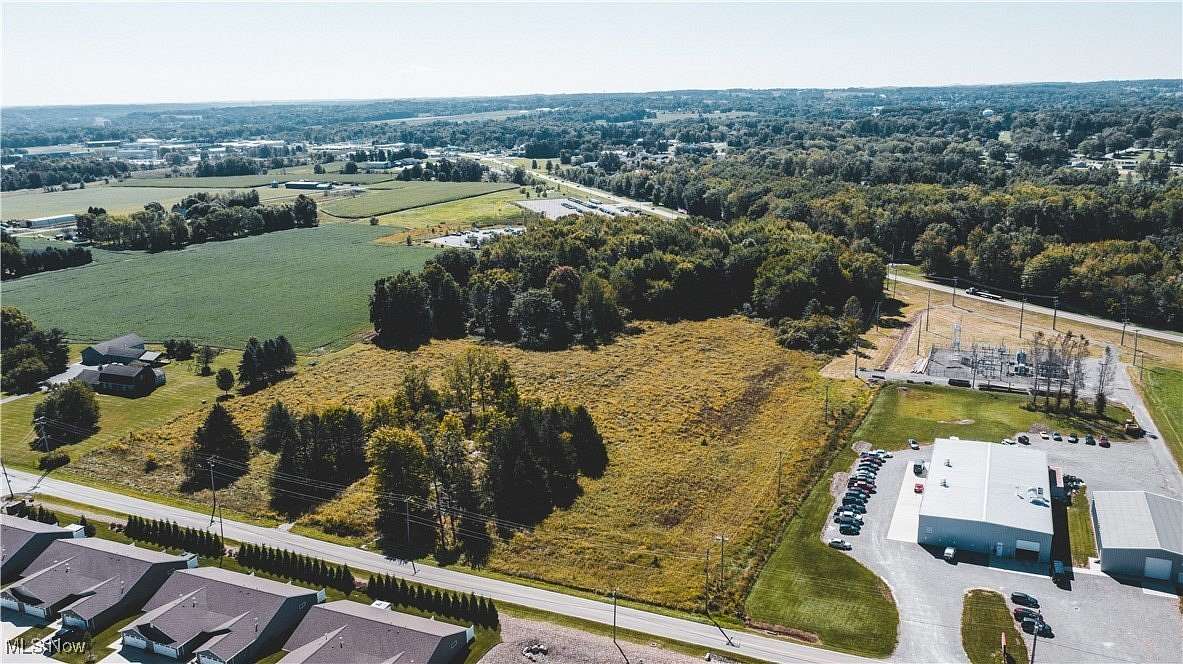 15 Acres of Mixed-Use Land for Sale in Columbiana, Ohio