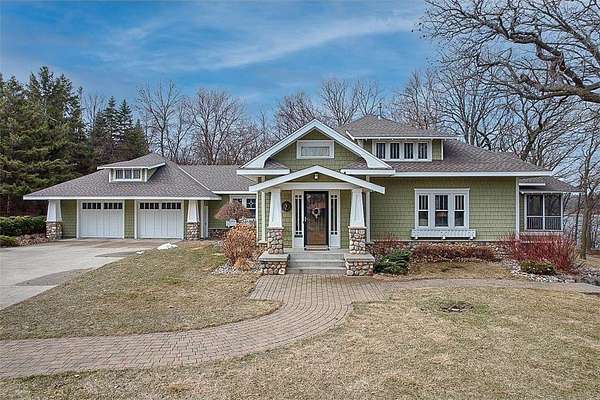 4.12 Acres of Residential Land with Home for Sale in Willmar, Minnesota